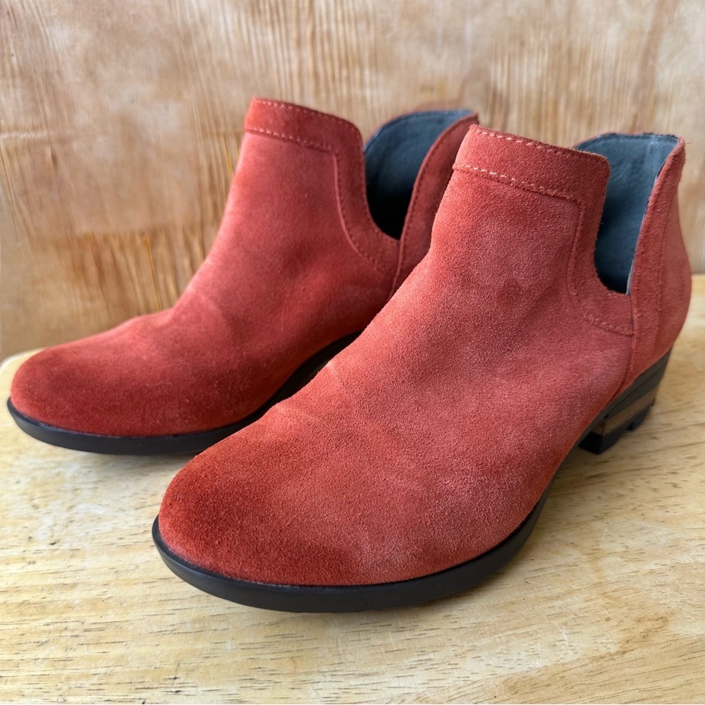 Sorel Lola Cut Out Waterproof Red Suede Ankle Bootie